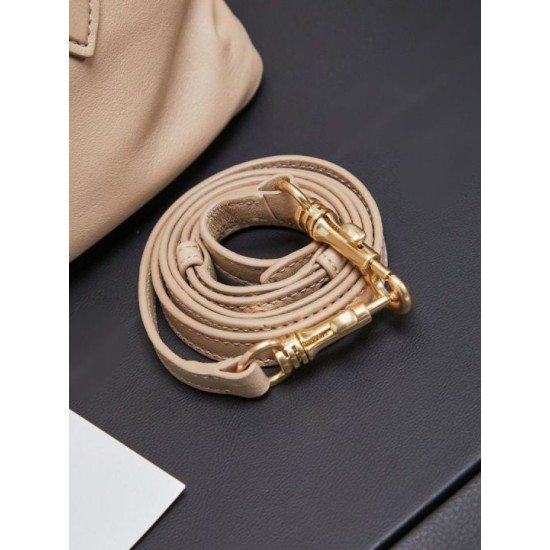 Replica Borse tote pelle Miu Miu Adventure 5BA292 Bianco Crema Imitazione Fallate Outlet