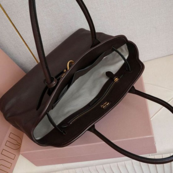 Replica Borsa tote Miu Miu Adventure nappa marrone Imitazione Fallate Outlet