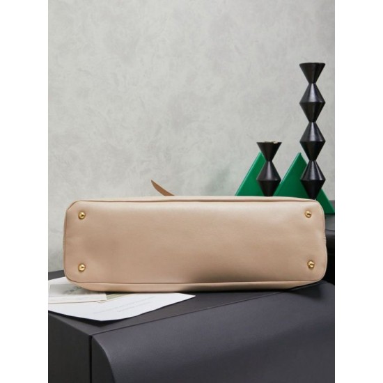 Replica Borsa Tote Miumiu Adventure Nappa 5BG310 Crema Imitazione Fallate Outlet