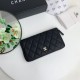 Replica Portafoglio grande Chanel Caviar trapuntato con soffietto e cerniera nero Imitazione Fallate Outlet