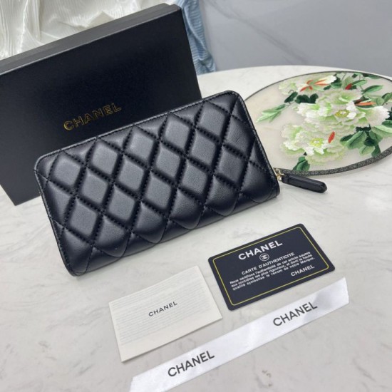 Replica Portafoglio lungo Chanel trapuntato con logo CC e cerniera Imitazione Fallate Outlet