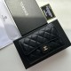 Replica Portacarte Chanel Caviar trapuntato con patta nero e dettagli oro Imitazione Fallate Outlet
