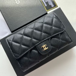 Replica Portacarte Chanel Caviar trapuntato con patta nero e dettagli oro Imitazione Fallate Outlet