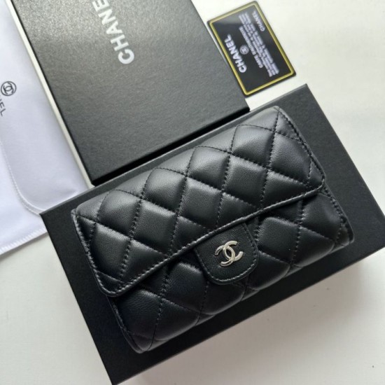 Replica Portafoglio Chanel Timeless/Classique in pelle trapuntata nera Imitazione Fallate Outlet