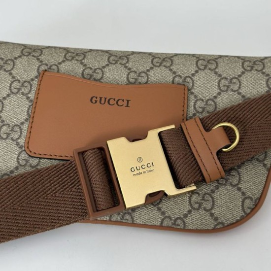 Replica Marsupio piccolo Gucci GG Emblem Uomo 821165 marrone Imitazione Fallate Outlet