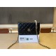 Replica Portafoglio Chanel trapuntato in caviale perlato con catena Woc Nero False Fatte Bene