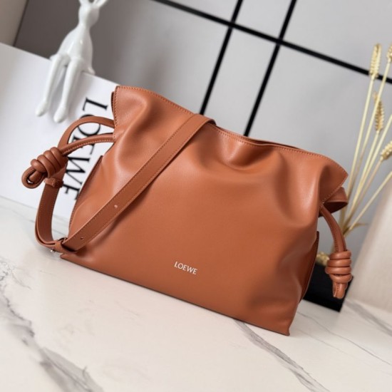 Replica Pochette con coulisse Borse Loewe Flamenco Marrone False Fatte Bene