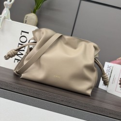 Replica Pochette con coulisse Borse Loewe Flamenco Beige False Fatte Bene