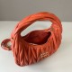 Replica Borsa hobo mini/piccolo Miu Miu Wander Matelasse Arancia False Fatte Bene