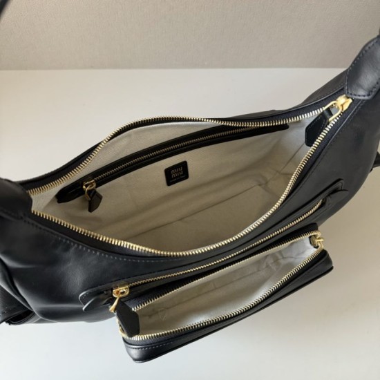 Replica Borsa a tracolla Miu Miu Pocket Nappa 5BC189 Nero False Fatte Bene