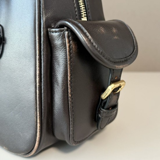 Replica Borse a tracolla Miu Miu Pocket con manico superiore Caffè False Fatte Bene