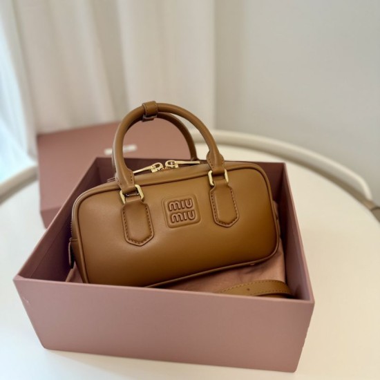 Replica Borsa a mano Miu Miu Arcadie 5BB142 Marrone False Fatte Bene