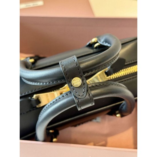 Replica Borsa a mano Miu Miu Arcadie 5BB142 Nero Imitazione Outlet Italia Replica Borsa a mano Miu Miu Arcadie 5BB142 Nero False Fatte Bene