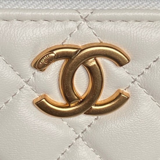 Replica Beauty case piccolo Chanel con tracolla a catena Ap3940 Bianco Imitazione Outlet