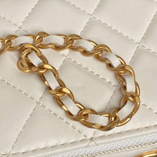 Replica Beauty case piccolo Chanel con tracolla a catena Ap3940 Bianco Imitazione Outlet
