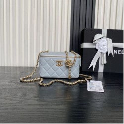 Replica Beauty case piccolo Chanel con tracolla a catena Ap3940 Blu Imitazione Outlet