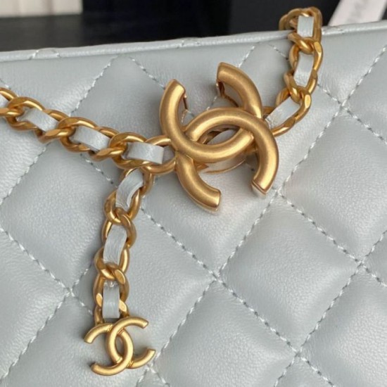 Replica Beauty case piccolo Chanel con tracolla a catena Ap3940 Blu Imitazione Outlet