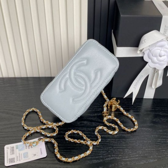 Replica Beauty case piccolo Chanel con tracolla a catena Ap3940 Blu Imitazione Outlet