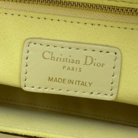 Perfetto Replica Borsa Dior Lady Dior Piccolo Cannage Gialla Imitazione Outlet