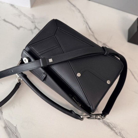 Perfetto Replica Borsa Piccola Loewe Panta Puzzle nera Imitazione Outlet