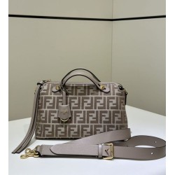 Perfetto Replica Borsa a mano media Fendi By The Way morbida marrone Imitazione Outlet