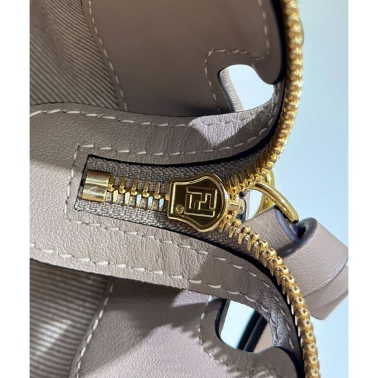 Perfetto Replica Borsa a mano media Fendi By The Way morbida marrone Imitazione Outlet