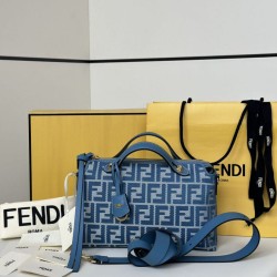 Perfetto Replica Borsa a mano media Fendi By The Way morbida blu Imitazione Outlet