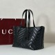 Perfetto Replica Borsa tote media Gucci 855279 GG Marmont Nero Imitazione Outlet