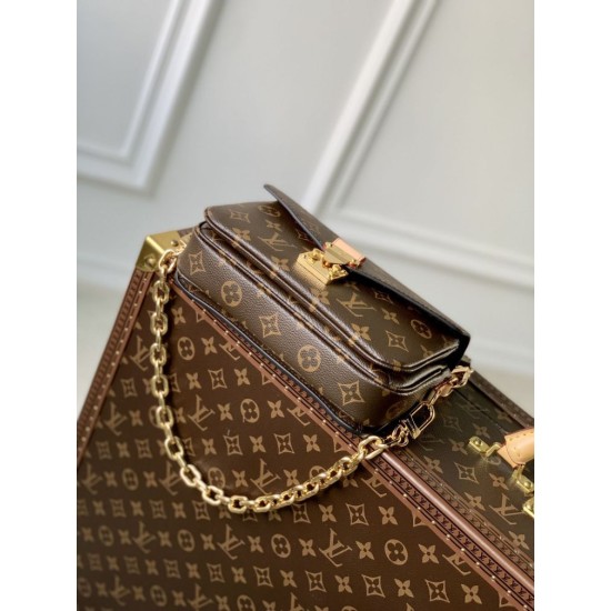 Perfetto Replica Borsa Louis Vuitton Pochette Métis East West M46279 Marrone Imitazione Outlet