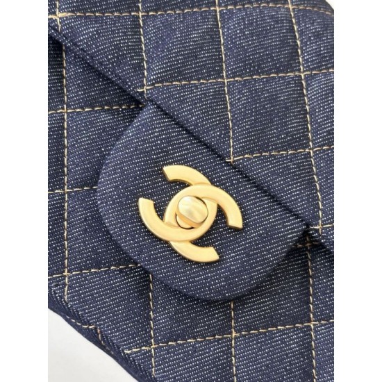 Replica Borsa a tracolla Chanel mini flap denim trapuntato A69900 blu Falso Non Originali Replica Borsa a tracolla Chanel mini flap denim trapuntato A69900 blu Imitazione fallate Outlet