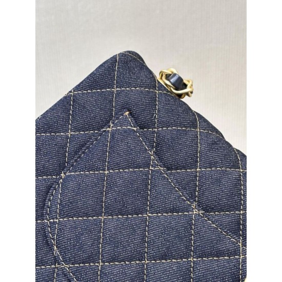 Replica Borsa a tracolla Chanel mini flap denim trapuntato A69900 blu Falso Non Originali Replica Borsa a tracolla Chanel mini flap denim trapuntato A69900 blu Imitazione fallate Outlet