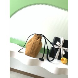 Replica Borsa a secchiello/hobo Chanel trapuntata con coulisse scamosciata AS5227 marrone Imitazione fallate Outlet