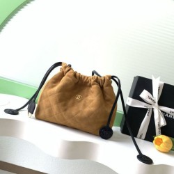 Replica Borsa a secchiello/hobo Chanel trapuntata con coulisse scamosciata AS5227 marrone Imitazione fallate Outlet