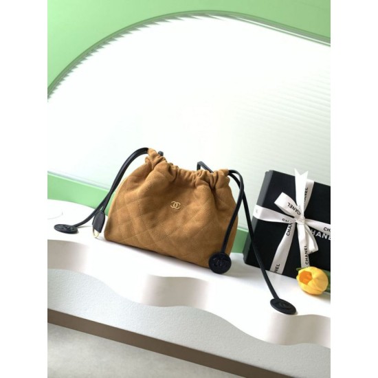 Replica Borsa a secchiello/hobo Chanel trapuntata con coulisse scamosciata AS5227 marrone Imitazione fallate Outlet