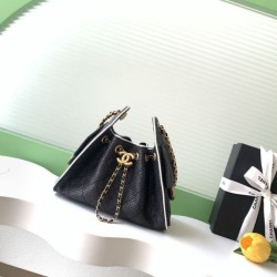 Replica Mini borsa Chanel 26P trapuntata in rafia intrecciata AS5631 Nero Imitazione fallate Outlet