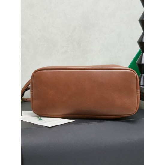 Replica Borsa a secchiello a tracolla Miu Miu Aventure nappa 5BE101 Marrone Imitazione fallate Outlet