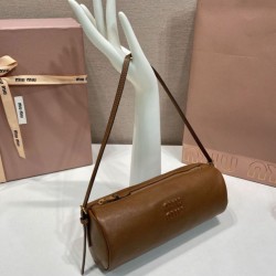 Replica Pochette compatta in nappa Miu Miu 5NE851 Marrone Imitazione fallate Outlet
