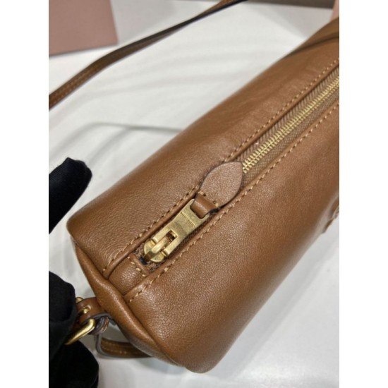 Replica Pochette compatta in nappa Miu Miu 5NE851 Marrone Imitazione fallate Outlet