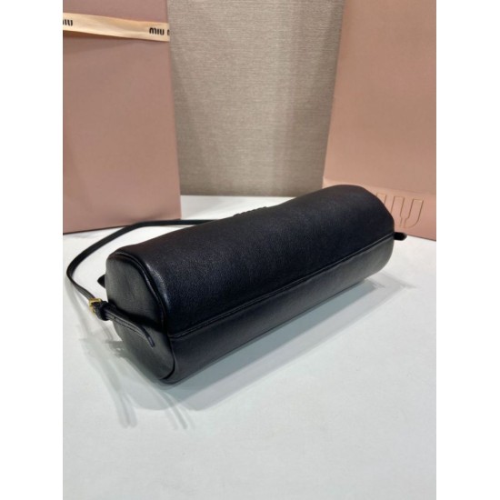 Replica Pochette compatta in nappa Miu Miu 5NE851 Nero Imitazione fallate Outlet