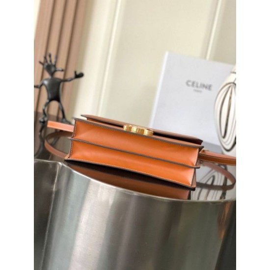 Replica Borse Celine Medium Triomphe Folio nera Imitazione fallate Outlet