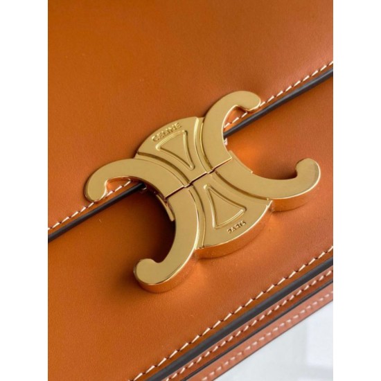 Replica Borse Celine Medium Triomphe Folio nera Imitazione fallate Outlet