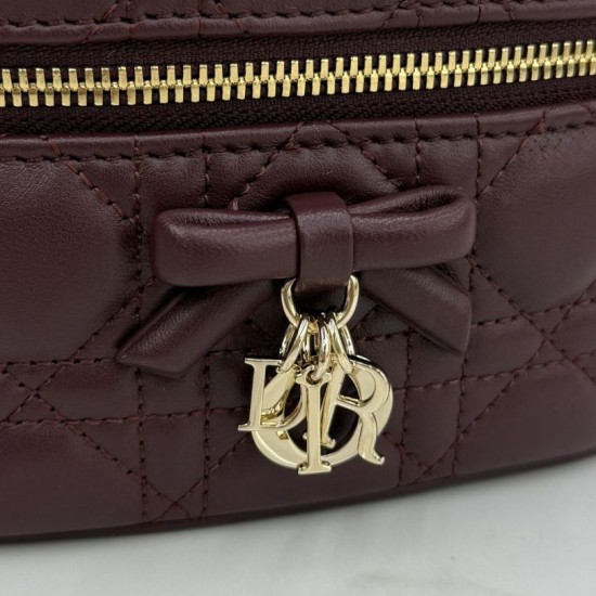 Replica Beauty case Dior Lady Dior Micro Bordeaux Falso Non Originali Replica Beauty case Dior Lady Dior Micro Bordeaux Imitazione fallate Outlet