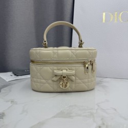 Replica Beauty case Dior Lady Dior Micro Albicocca Imitazione fallate Outlet