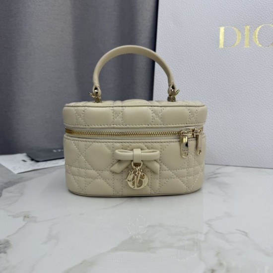 Replica Beauty case Dior Lady Dior Micro Albicocca Imitazione fallate Outlet