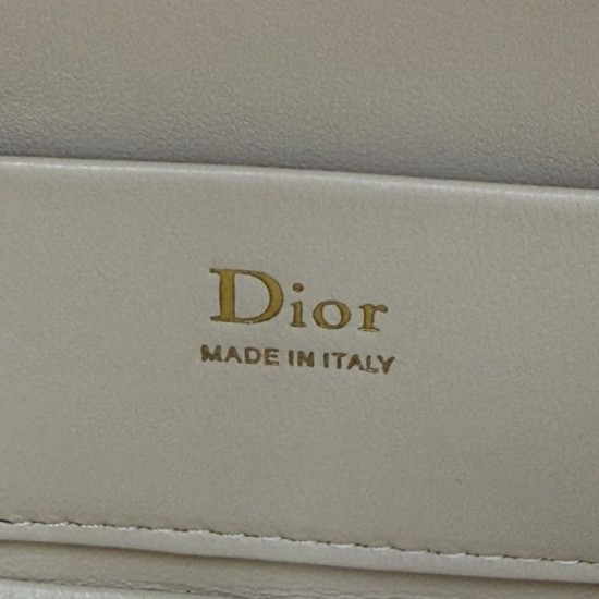 Replica Beauty case Dior Lady Dior Micro Albicocca Imitazione fallate Outlet