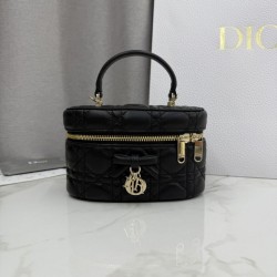 Replica Beauty case Dior Lady Dior Micro Nero Imitazione fallate Outlet