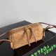 Replica Pouch Bottega Veneta Concerto camoscio intrecciato Marrone Imitazione fallate Outlet