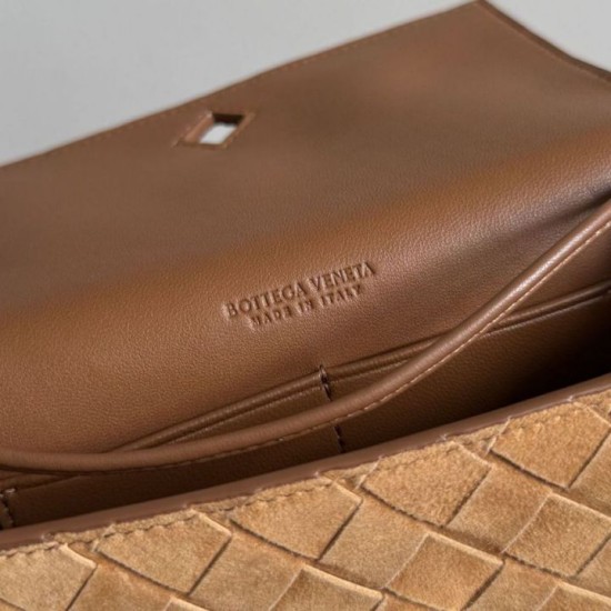 Replica Pochette Bottega Veneta Andiamo scamosciata Marrone Imitazione fallate Outlet