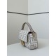 Premio Replica Borsa a tracolla classica Fendi Baguette FF ricamato grigio Imitazione Outlet