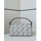Premio Replica Borsa a tracolla classica Fendi Baguette FF ricamato grigio Imitazione Outlet